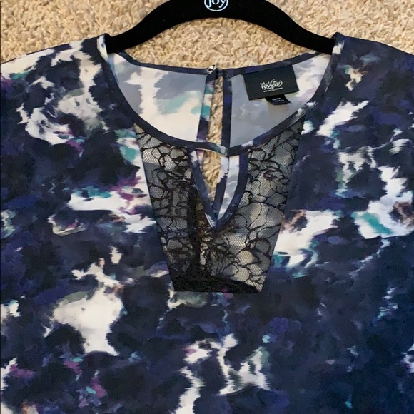 EUC Dress shirt - Picture 2 of 6